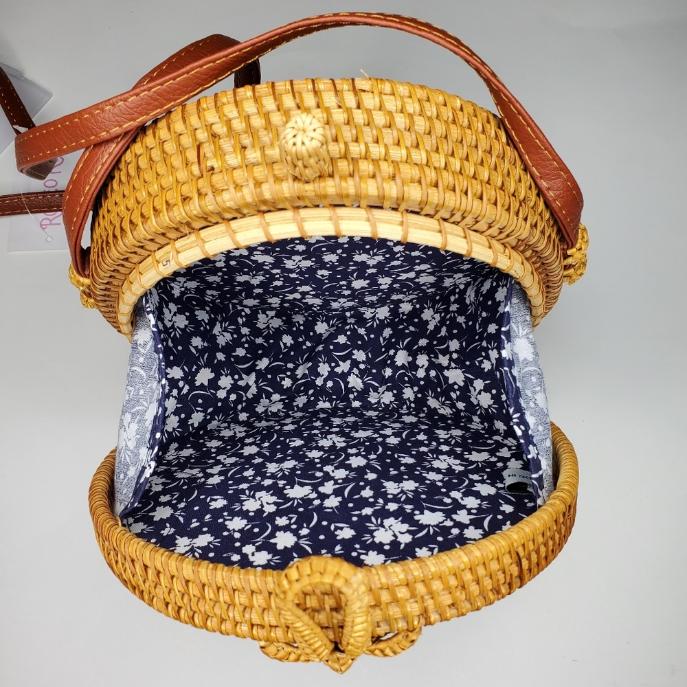 Round Rattan Bag - Picture 3 of 3